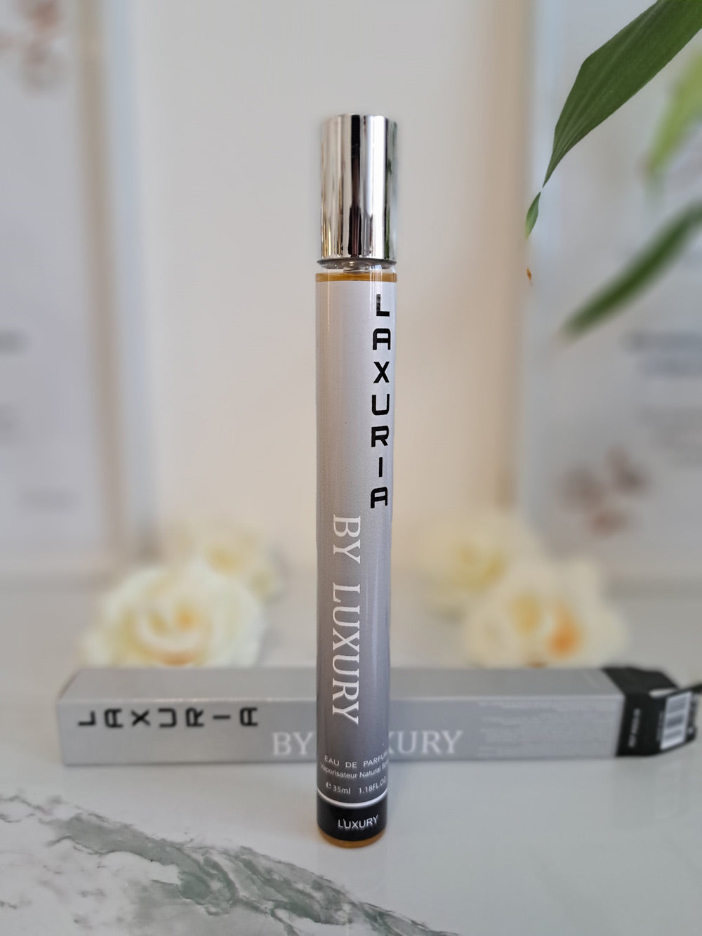 LAXURIA BY LUXURY "Gris invincible" (Eau de parfum de luxe)