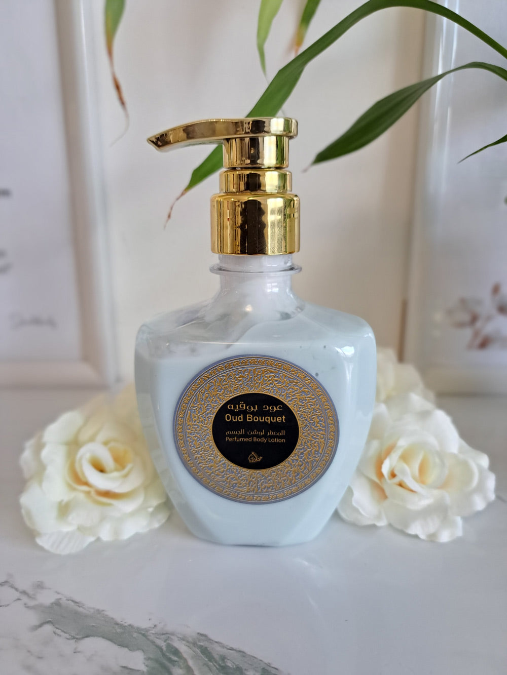 OUD BOUQUET (Lotion pour le corps parfumée)